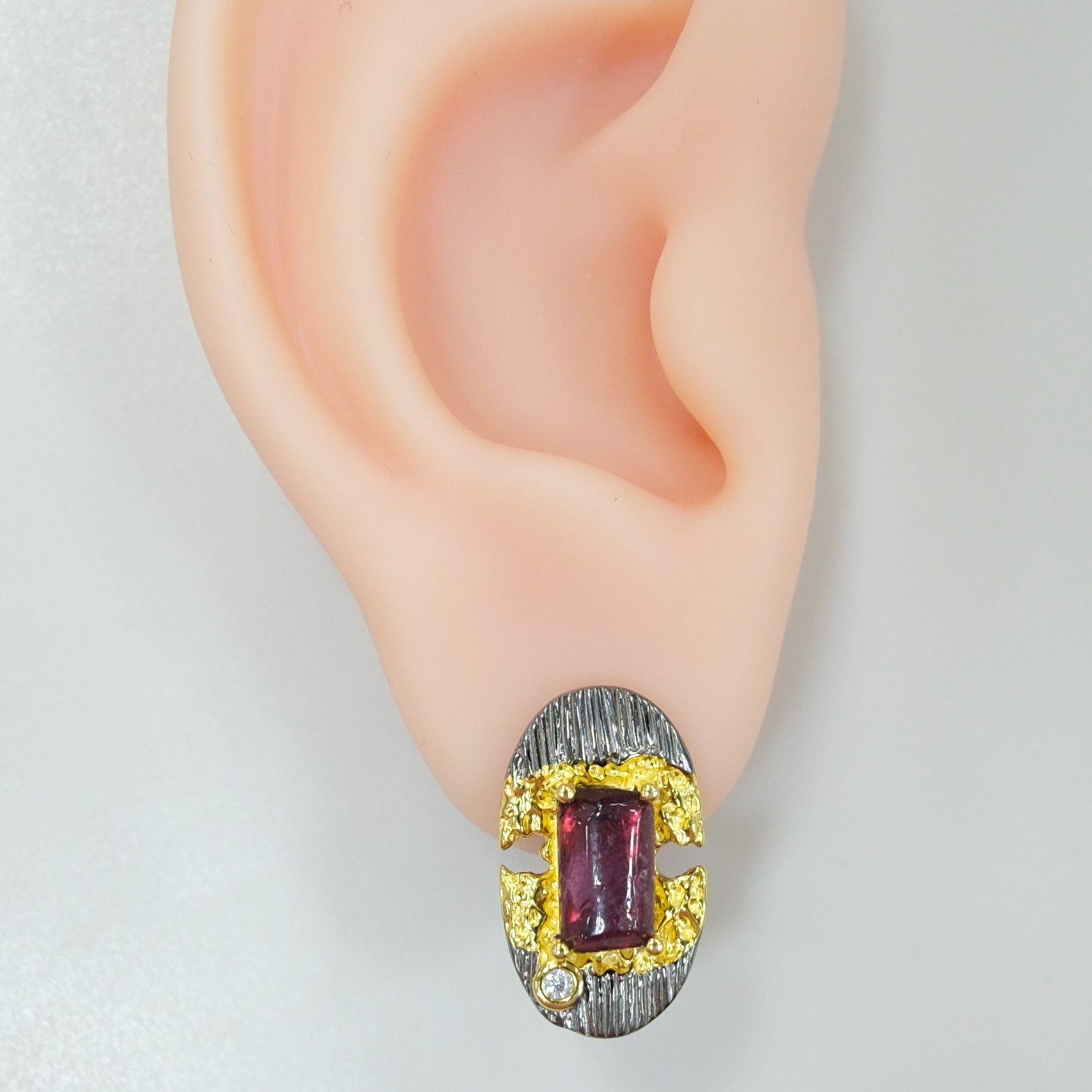 Серебряные серьги с гранатами Умбалит